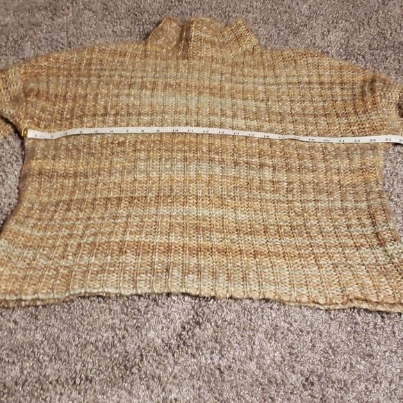 MARLED sweater.  Size M - Picture 5 of 8